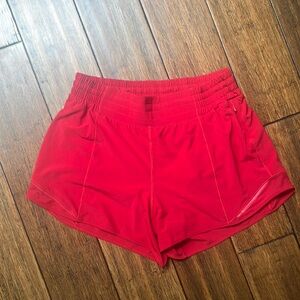 Lululemon Hotty Hot Low Rise Lined Shorts 4” Size 10 Dark Red